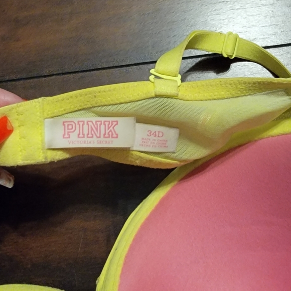 PINK Victoria’s Secret Yellow Push Up Bra - Picture 6 of 6